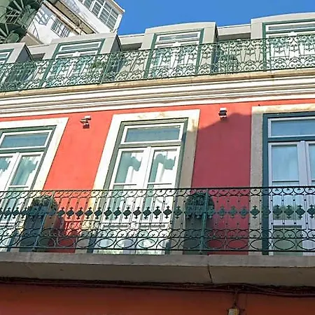 Bairro Alto בית הארחה 4*